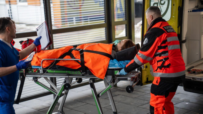 Na dobre i na złe odc. 992. Borys (Marcin Zacharzewski), pacjentka Daria (Kamila Najduk)