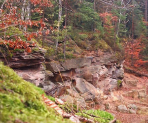 Oczy Ziemi w Świętokrzyskiem – mało znana atrakcja, która zachwyca turystów