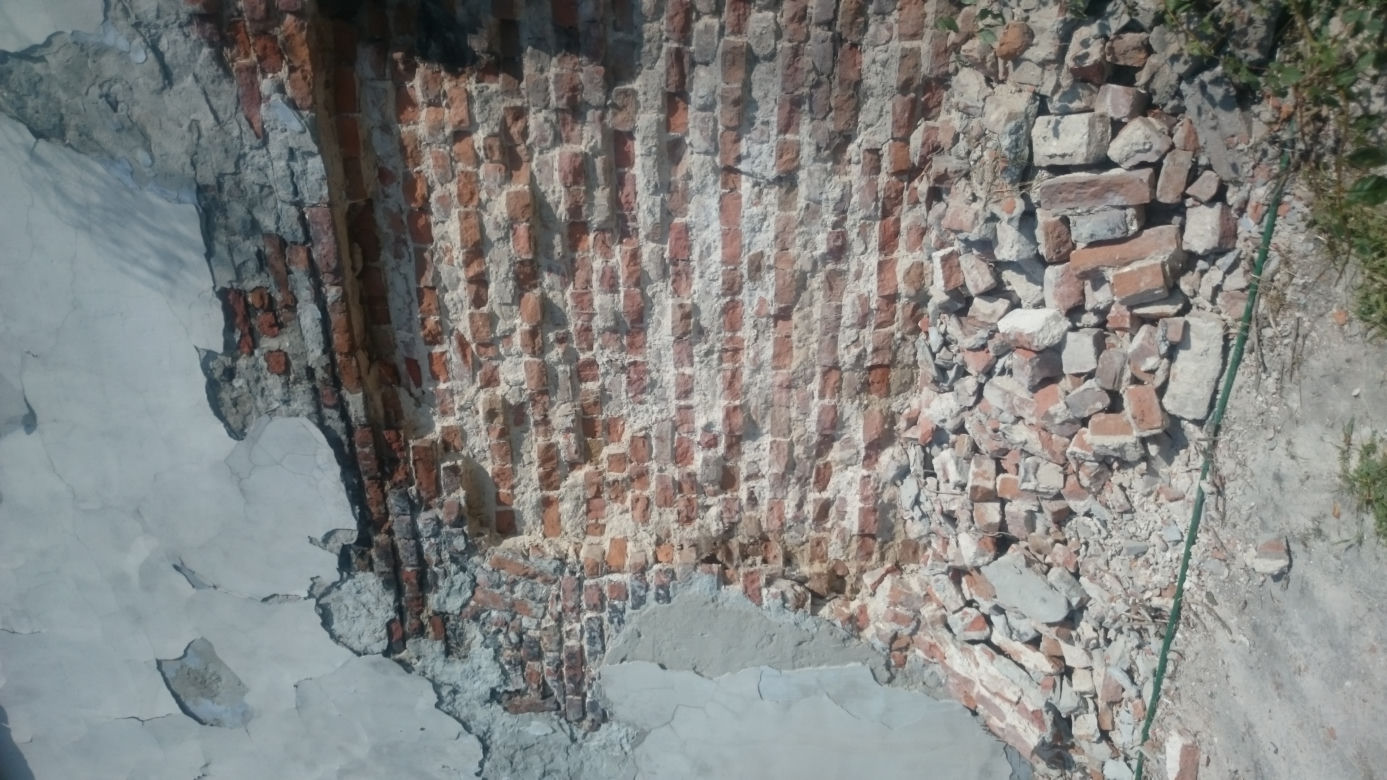 Lublin: Mur zabytkowego kościoła zaczął się „sypać”. Odsłoni NIEZNANĄ HISTORIĘ?