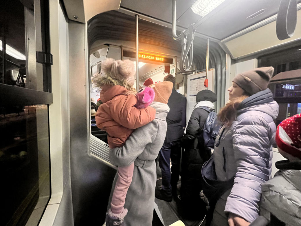Święty Mikołaj jechał w krakowskim tramwaju 