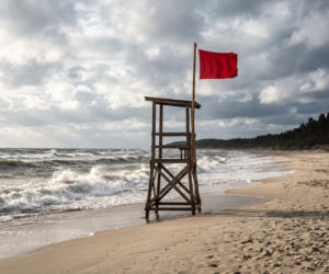 Sinice Jurata. Czy w Juracie można się kąpać 28.07? Flaga, warunki pogodowe