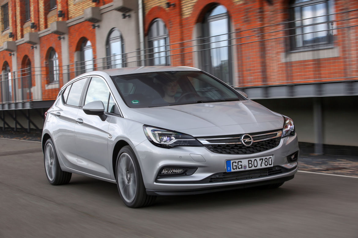2015-2021: Opel Astra K – Samochód Roku 2016