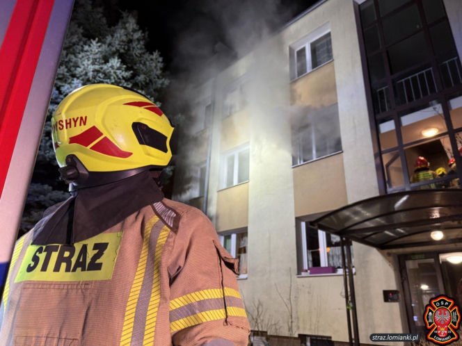 Kolejny tragiczny pożar. Wynieśli ją z mieszkania nieprzytomną. Nie żyje