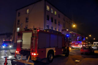 Pożar w Świętochłowicach. Dzieci uciekały z zadymionego budynku! Policja szuka podpalacza