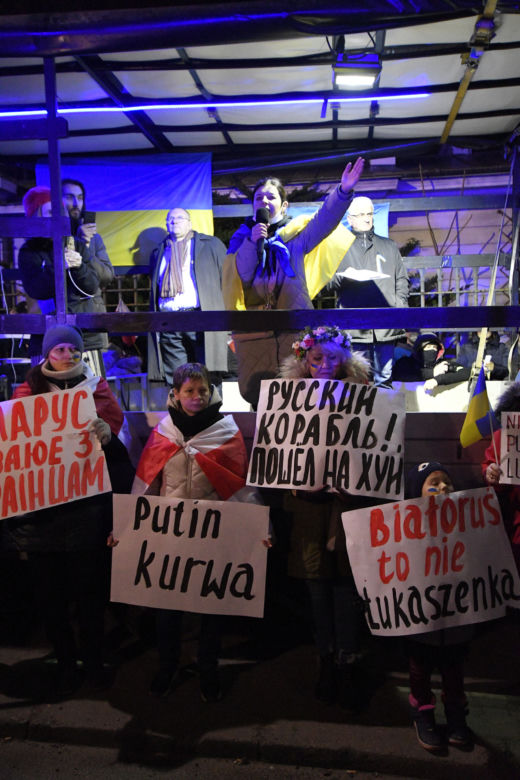Kolejny protest pod ambasadą Rosji w Warszawie
