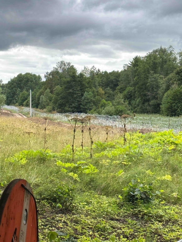 Zapora na granicy z Rosją ma być gotowa we wrześniu. Trwają testy