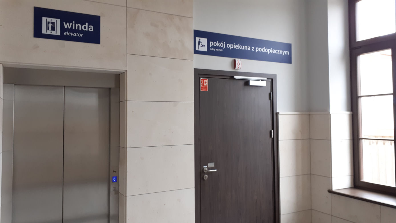 "Tu jest jakby luksusowo" - skarżyski dworzec po remoncie