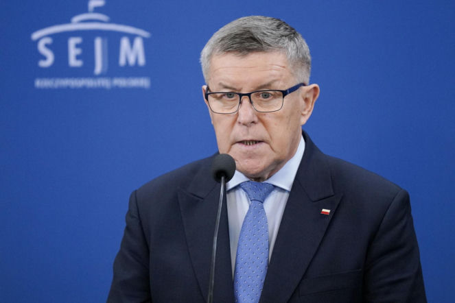 Andrzejowi Domańskiemu grożą długie wyroki? Poseł PiS ostrzega ministra finansów