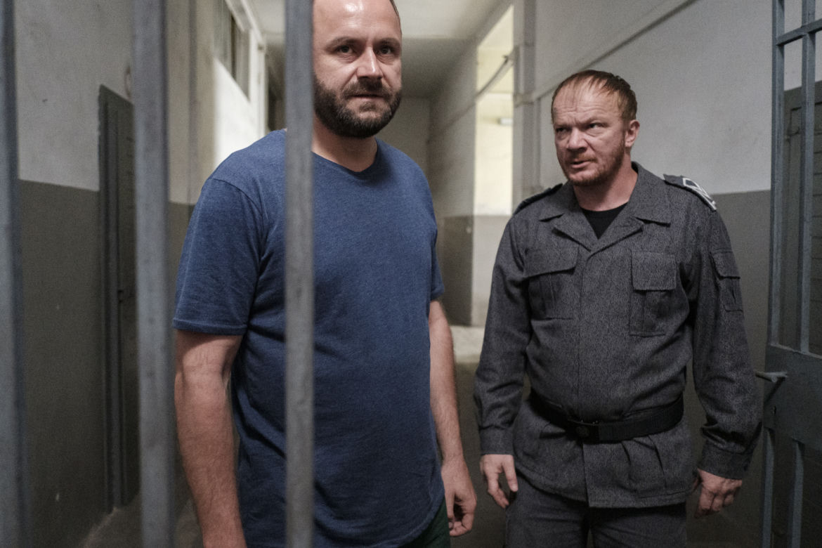 Pułapka, sezon 2, odcinek 2: Czarny (Leszek) Lichota), Rufus (Eryk Lubos)