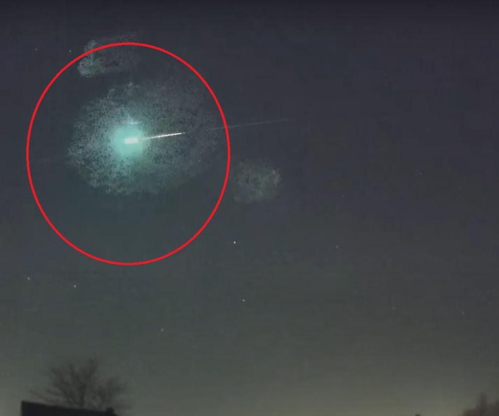 Oślepiająca kula nad Polską. Przez nią na moment noc zamieniła się w dzień! [NAGRANIE]
