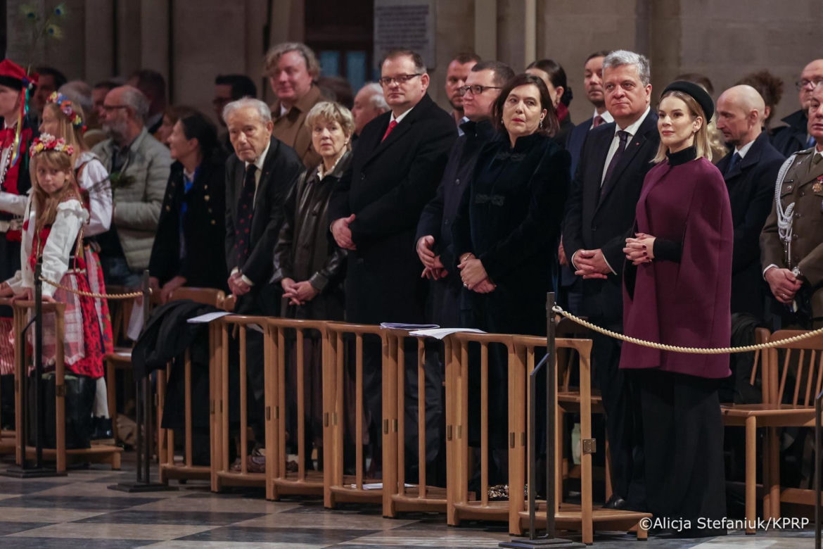 Marta Nawrocka w Paryżu. Postawiła na francuski styl