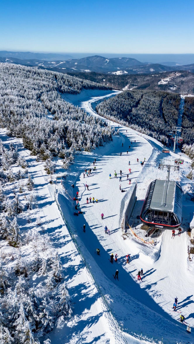Sezon narciarski w Beskidach. Stoki są naśnieżane