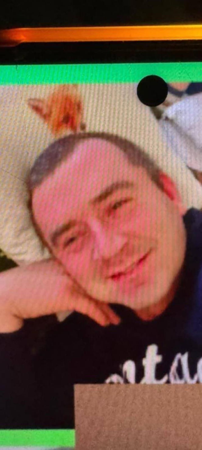 Wizerunek zaginionego 44-letniego mieszkańca gminy Przytuły w powiecie łomżyńskim