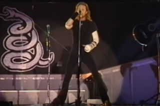 Poparzony James Hetfield i specjalny koncert. Metallica opublikowała fragmenty występu z 1992 roku