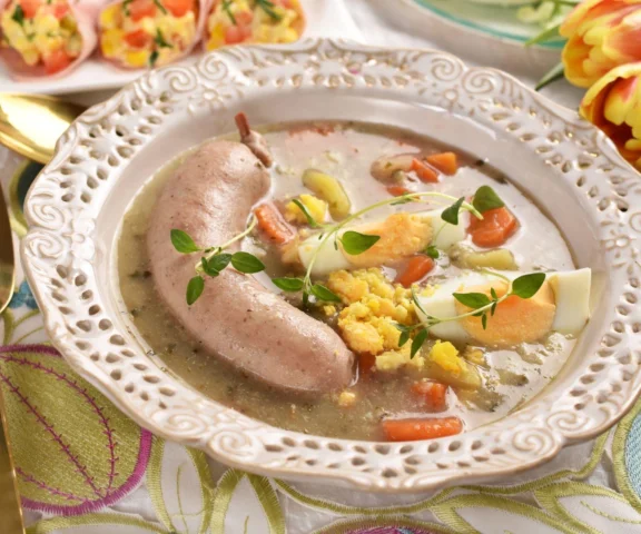 Jak mrozić i odświeżać żurek lub barszcz biały, żeby smakowały jak świeże