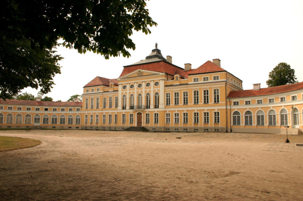 Dawniej rezydencja magnackiego rodu, dziś imponująca galeria sztuki. Zaglądamy do wnętrz Pałacu w Rogalinie