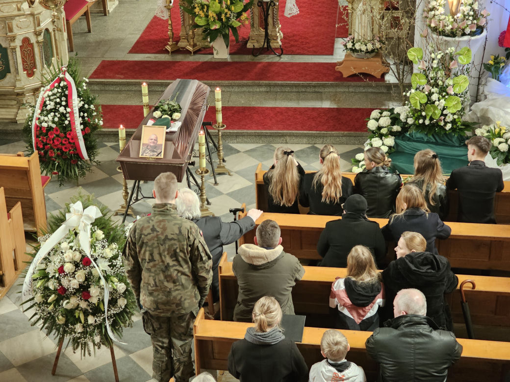 pogrzeb żołnierza, który zginął w Ukrainie