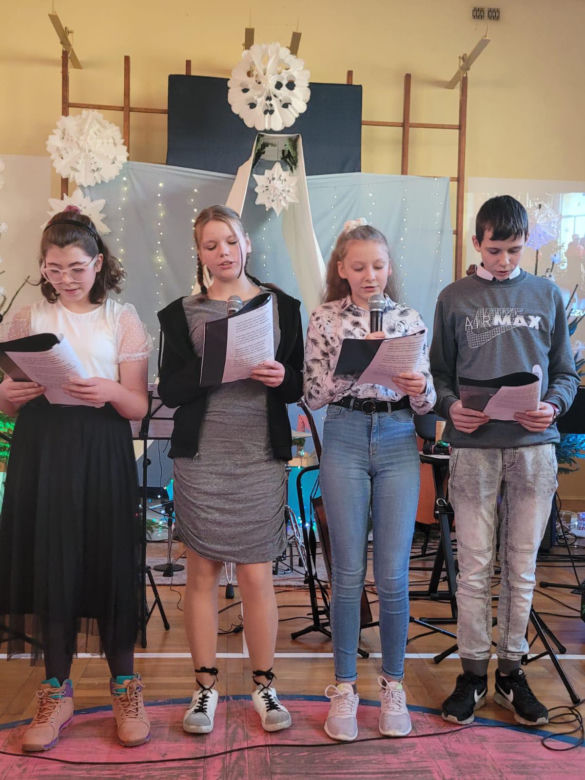 Koncert świąteczny w Szkole Podstawowej nr 13 