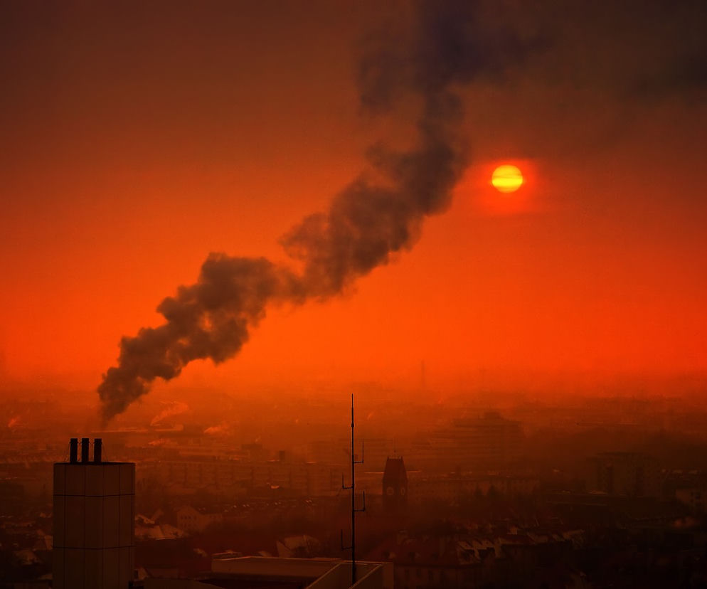 Normy smogu przekroczone nawet o 500%. Małopolanie znów palą w piecach