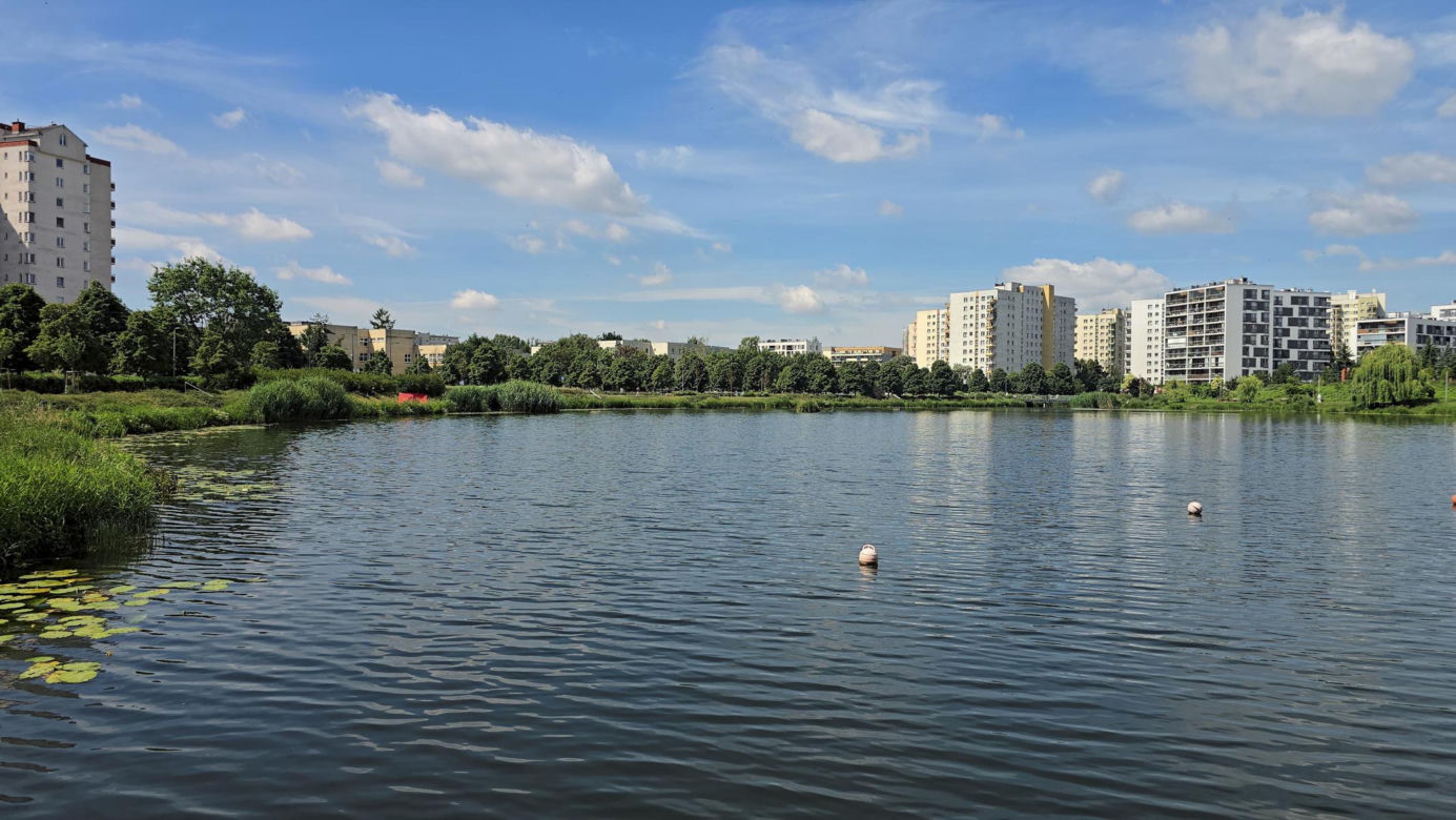 Makabryczne odkrycie na Gocławiu. Zwłoki mężczyzny dryfowały w Balatonie!