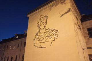 Brejdaki mają brejdaka. Nowy neon zawisł na Centrum Kultury