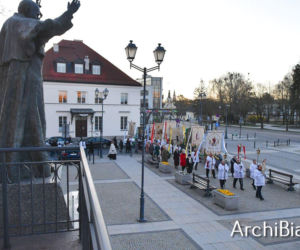 Abp Guzdek w Białymstoku: zmartwychwstanie Jezusa stanowi fundament całej wiary chrześcijańskiej