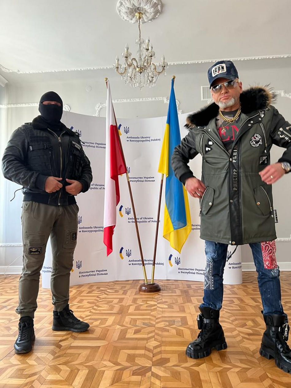 Rutkowski pancernymi wozami wjeżdża do Ukrainy
