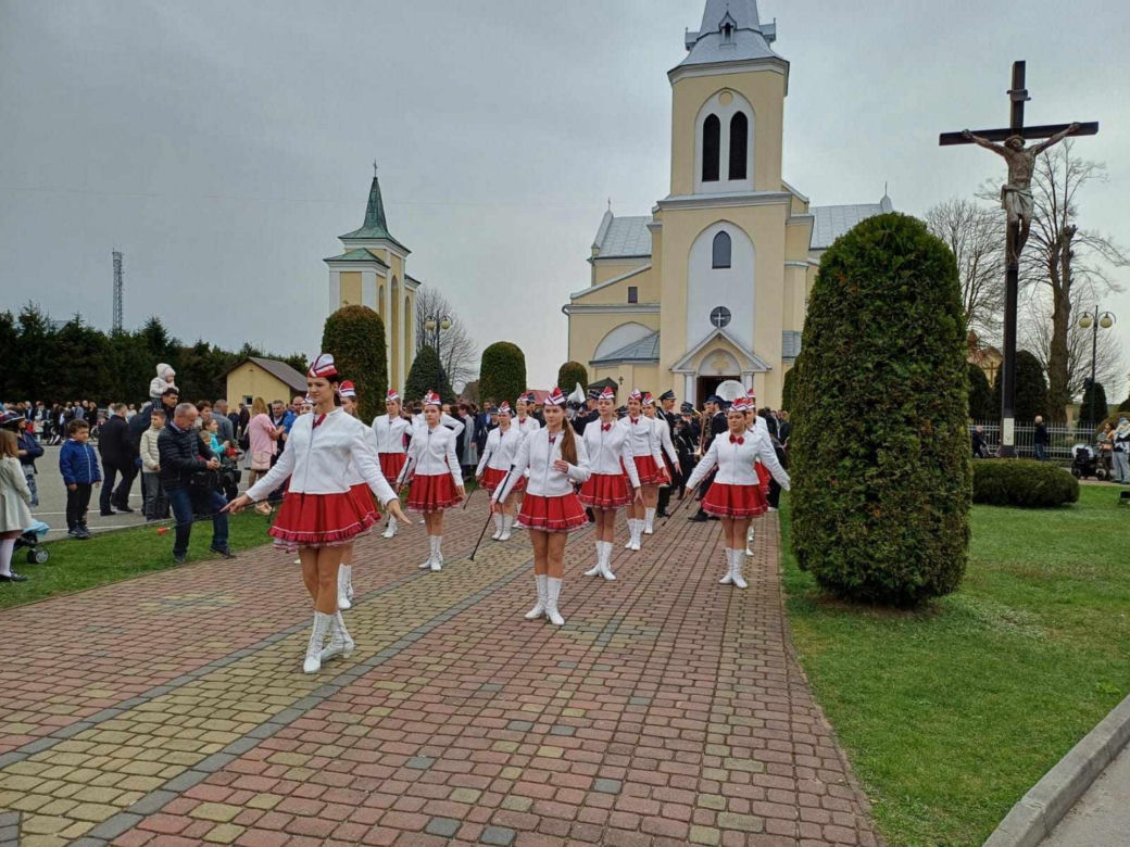 Wielkanocna parada Turków w Tryńczy