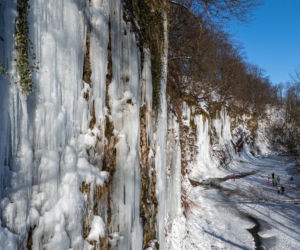 Na Podkarpaciu znów pojawiły się lodospady. Są określane cudem natury