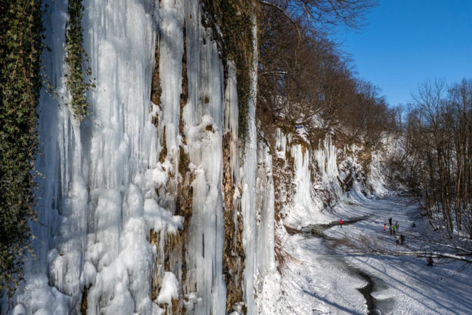Na Podkarpaciu znów pojawiły się lodospady. Są określane cudem natury