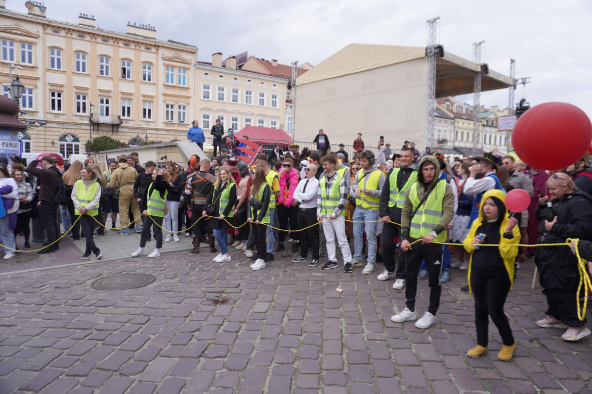 Rzeszowskie Juwenalia rozpoczęte. Barwny korowód przeszedł przez miasto 