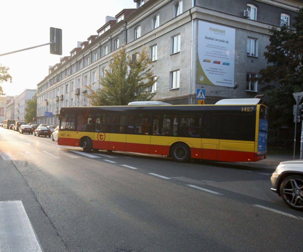 Koniec z plecakiem na miejscu siedzącym w autobusie. Decyzja już w czwartek