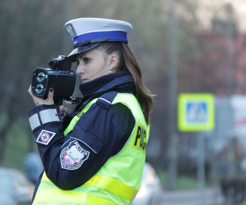 Pomiar prędkości za pomocą fotoradaru / zdjęcie ilustracyjne