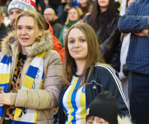 PRES Grupa Dewloperska Toruń - Abramczyk Polonia Bydgoszcz, zdjęcia kibiców i zawodników z pożegnania Adriana Miedzińskiego