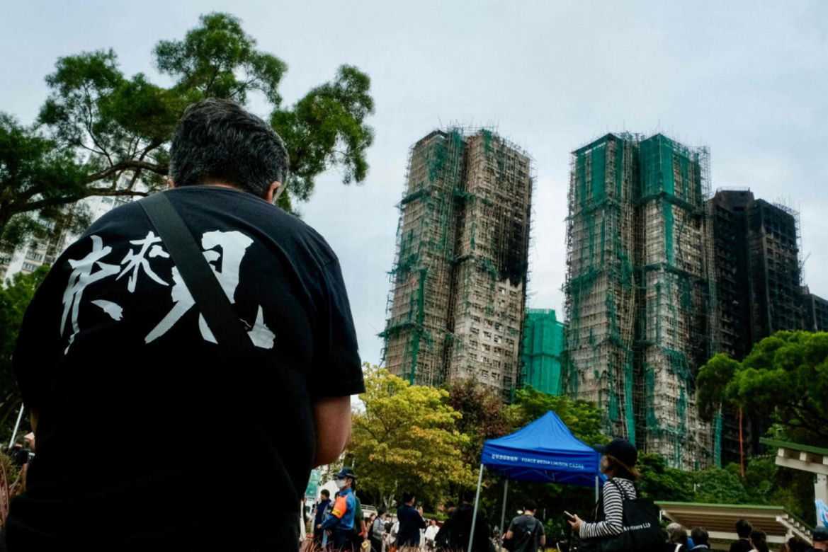 Hongkong/ Policja: zakończono przeszukiwanie pogorzeliska na osiedlu Tai Po; w pożarze zginęło 159 osób