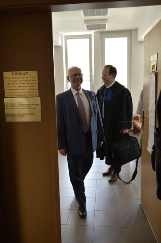 Jerzy Zięba znowu przed sądem. Autor kontrowersyjnych książek nie czuje się winny