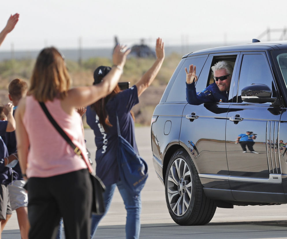 Miliarder Richard Branson poleciał w kosmos 