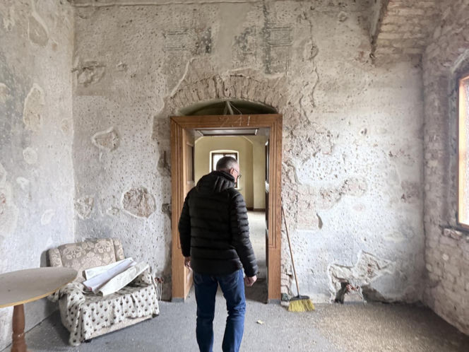 Dwór Czarne w Jeleniej Górze