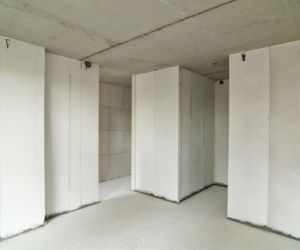 przyspieszenie budowy