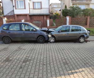 Wypadek w Olsztynie. 67-latka zniszczyła cztery samochody