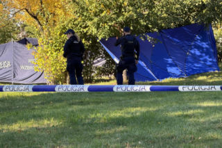 Tajemnicza śmierć na Ochocie. Przechodzień znalazł zmasakrowane ciało 31-latka