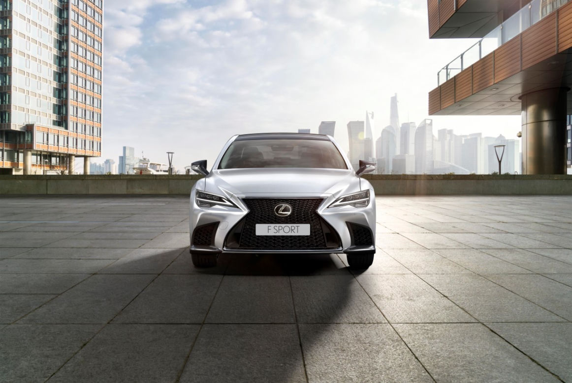 (2021) Lexus LS po liftingu