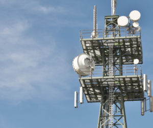 Wiemy, gdzie stanęły nadajniki sieci 5G na Mazowszu