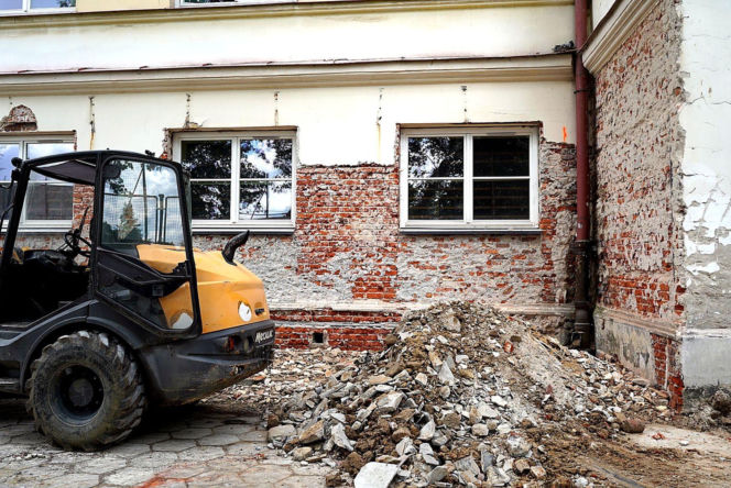 Siedlce: Termomodernizacja budynków ZSP Nr 1