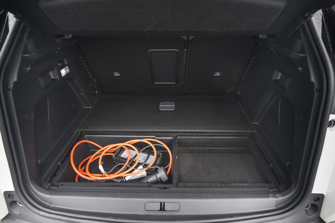 Peugeot 3008 GT HYbrid4 300 KM e-EAT8