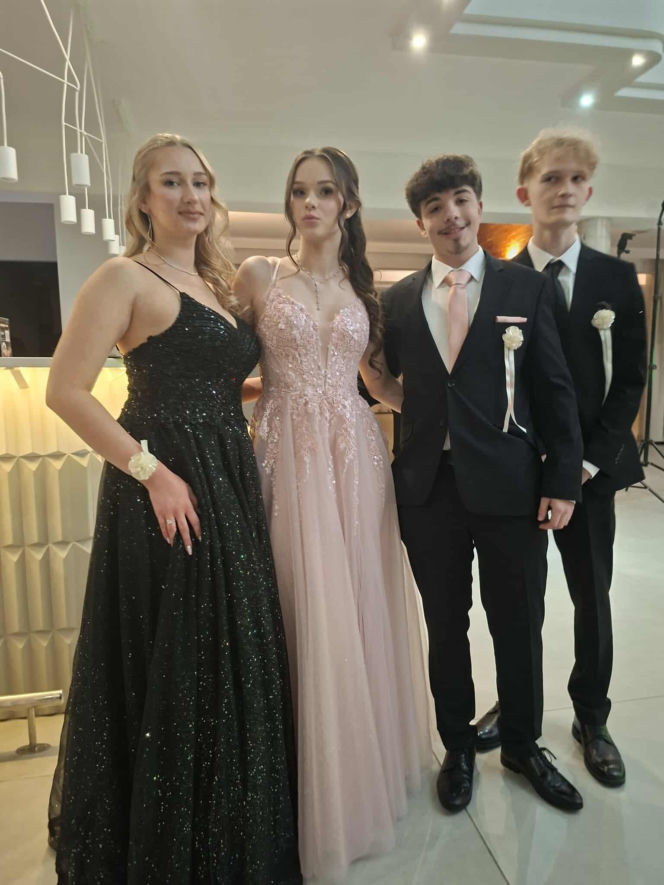 Studniówka 2026 maturzystów II LO w Starachowicach