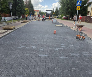 Trwa remont ulicy Romana Dmowskiego