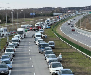Wypadek na S17. Dwie osoby w szpitalu, jedna zginęła
