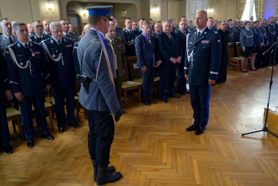Kryształowe serca dla policjantów z całego regionu