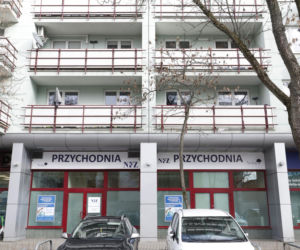 Klinika leczenia uzależnień przeniosła się z Pragi na Czerską. Mieszkańcy protestują